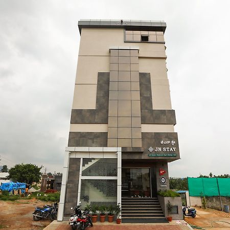 Oyo 15220 Jn Stay Mysore Exterior foto